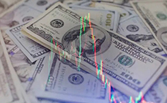 金价回落美原油承压 美乌谈判进展影响市场